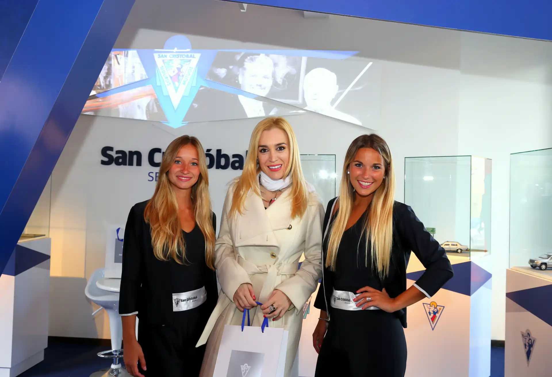Promotoras en Evento de San Cristobal Seguros