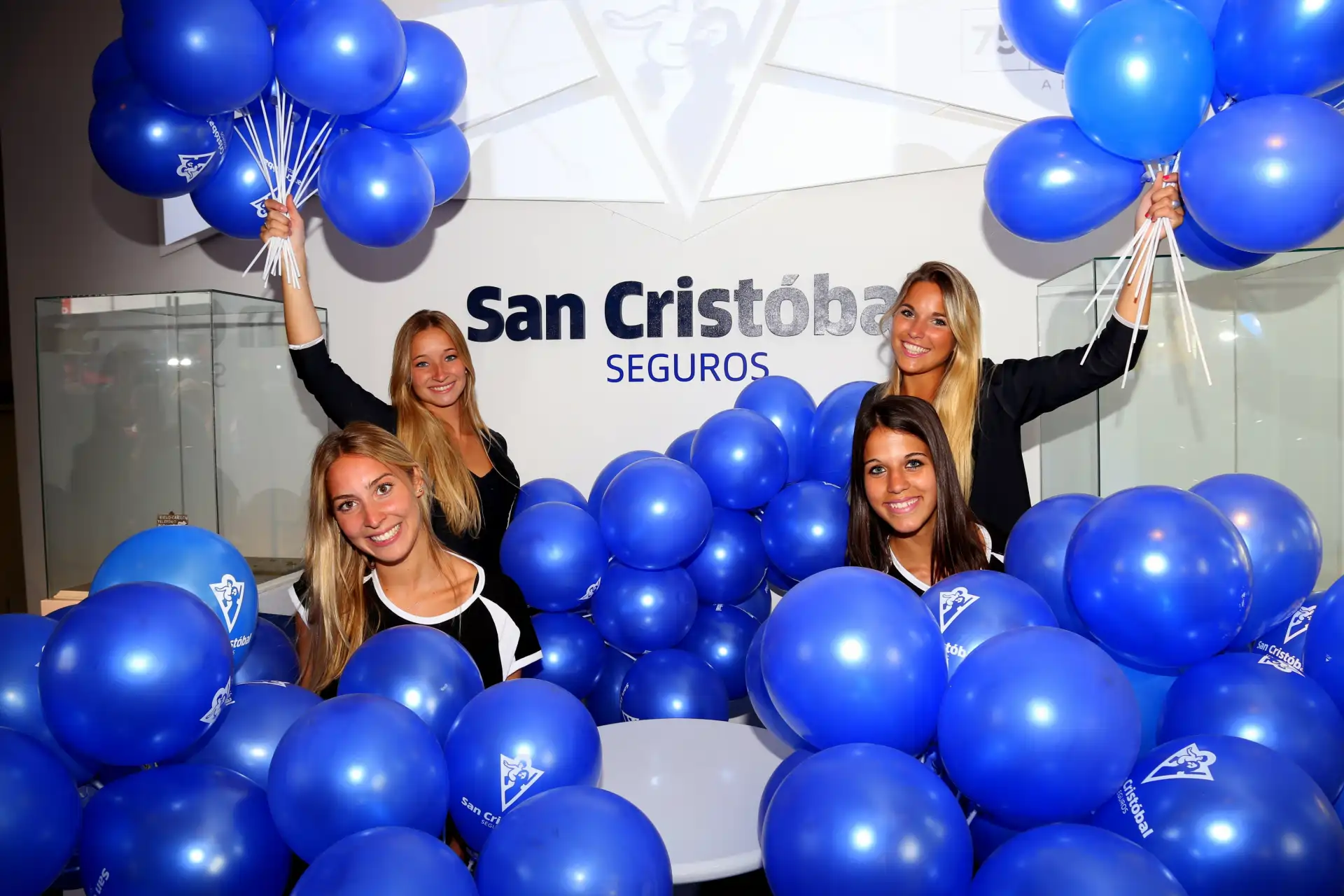 Promotoras en Evento de San Cristobal Seguros